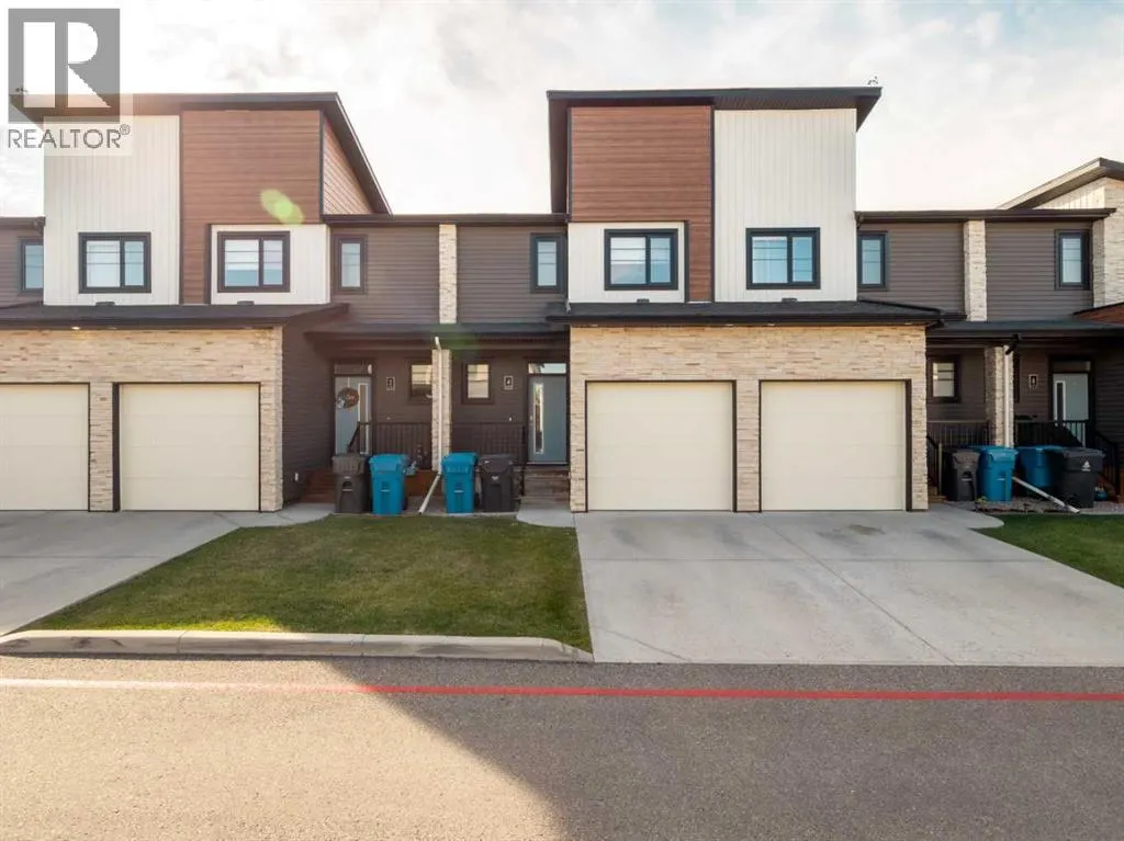 4, 450 Highlands Boulevard W