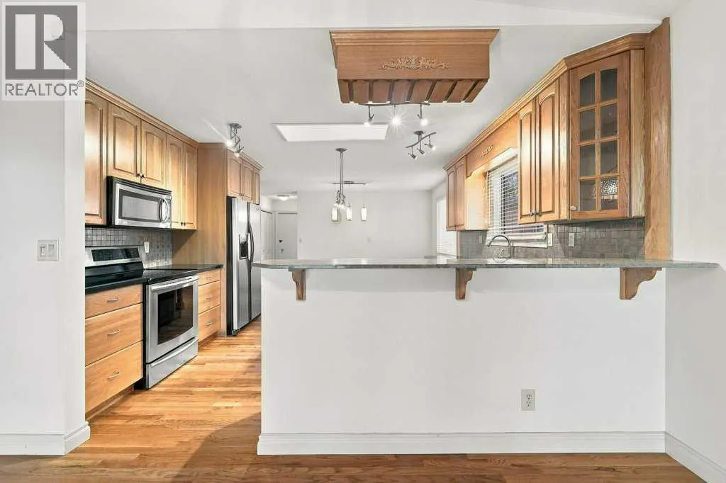 81 Oberlin Avenue