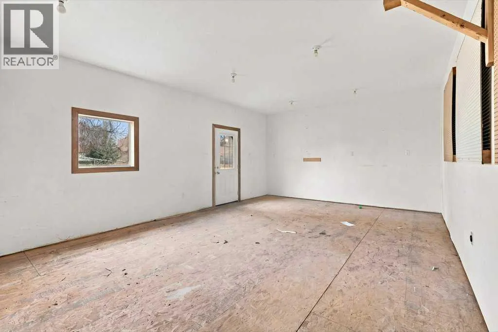 81 Oberlin Avenue