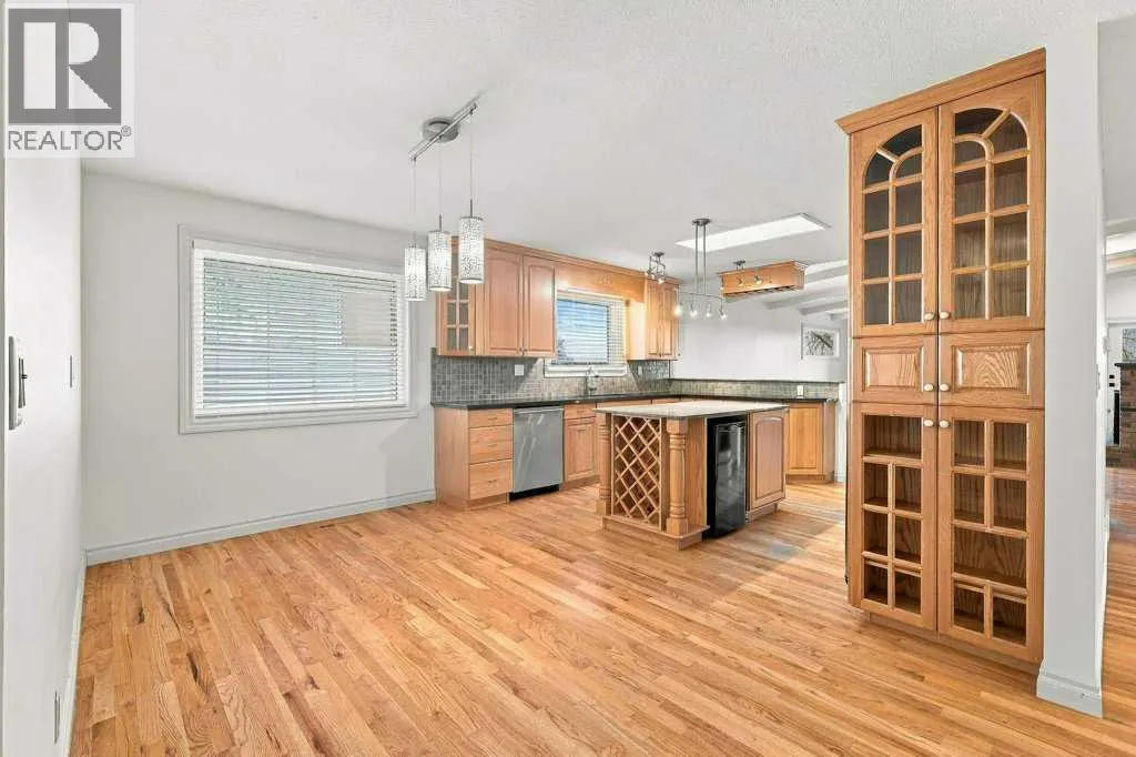 81 Oberlin Avenue