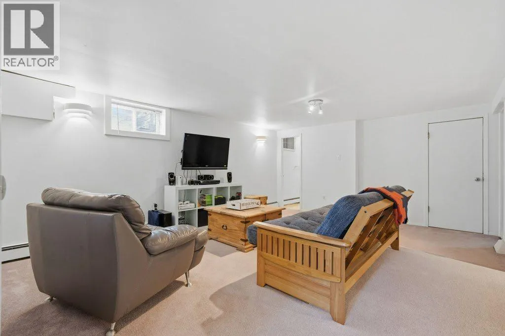 3239 Kenmare Crescent SW