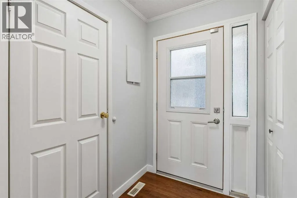 1, 99 Grier Place NE