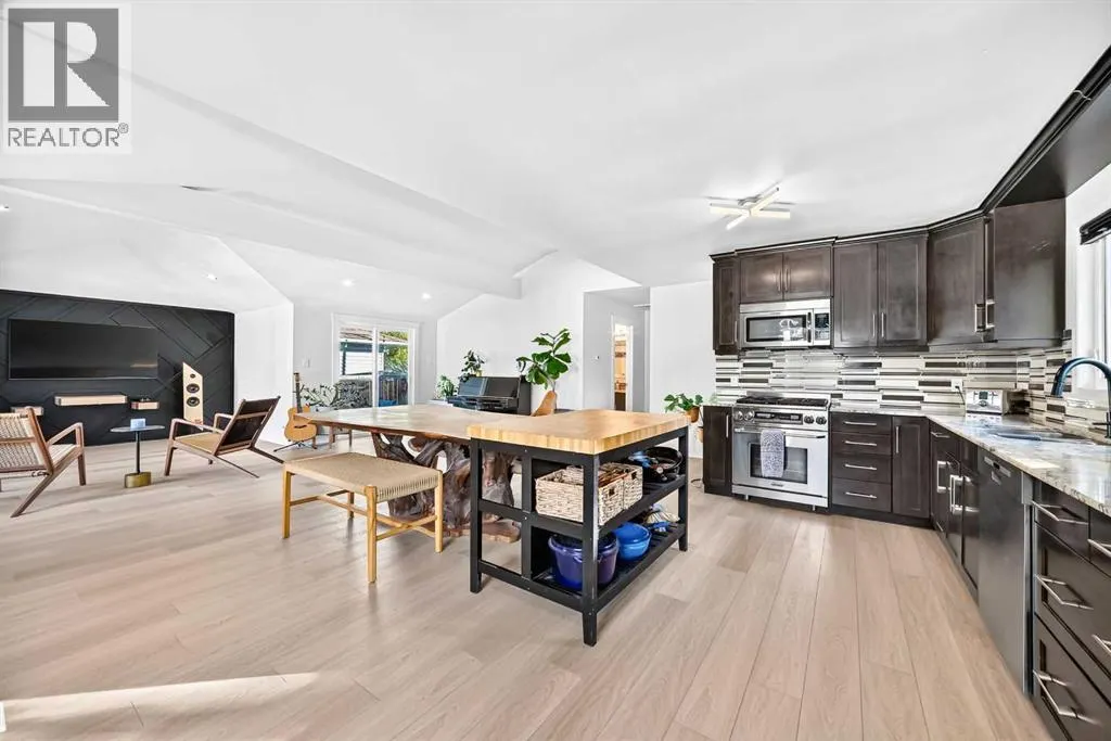448 Cantrell Drive SW