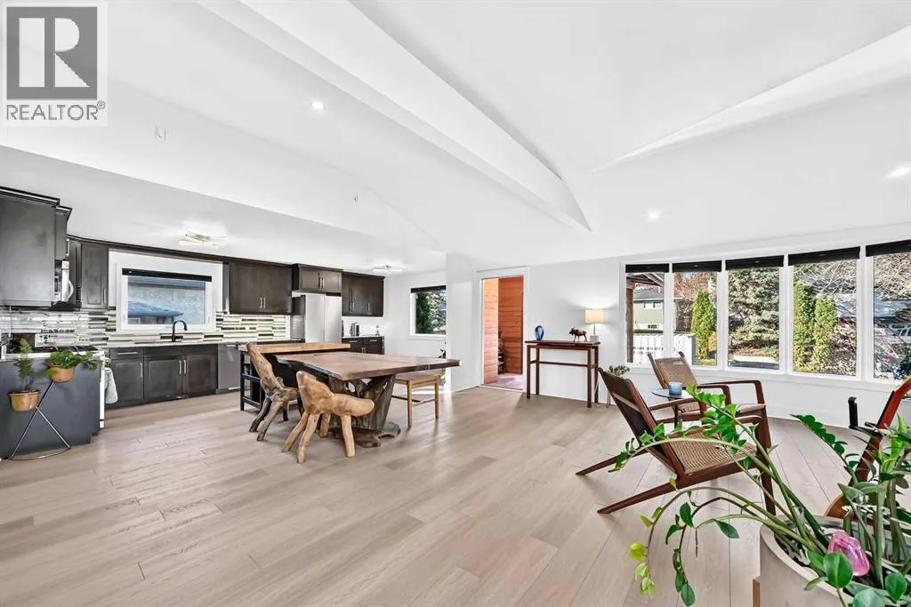 448 Cantrell Drive SW
