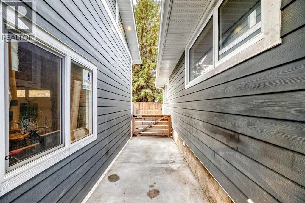 448 Cantrell Drive SW