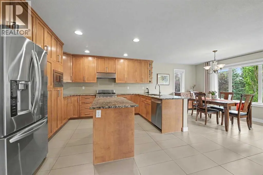 915 Coopers Drive SW