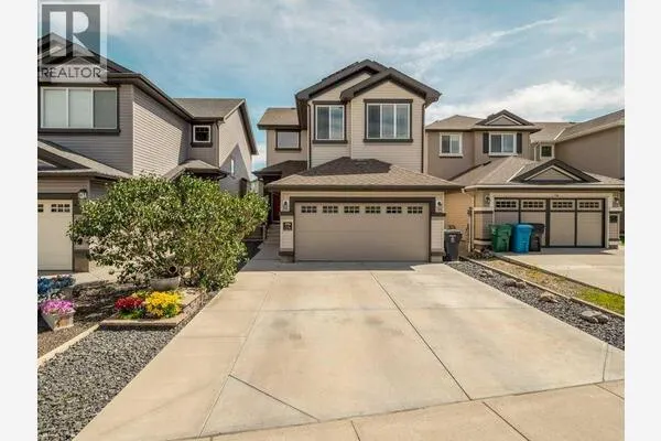 386 Moonlight Way W