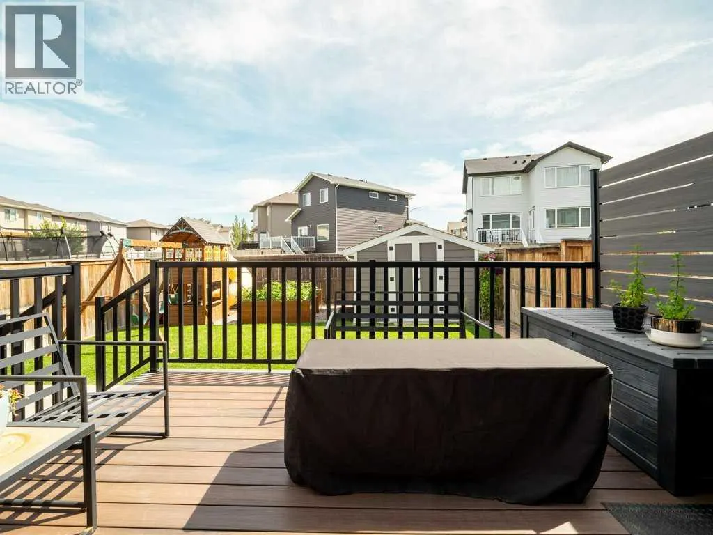 386 Moonlight Way W