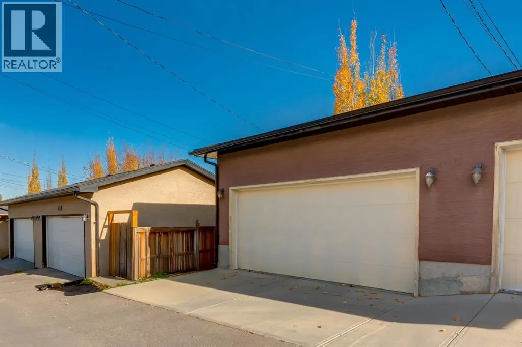 1437 40 Street SW
