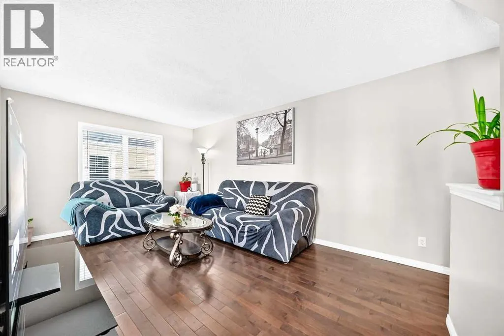 158 Windstone Mews SW