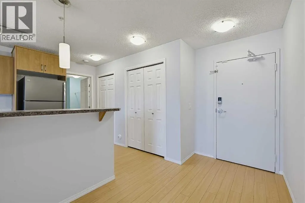 2105, 700 Willowbrook Road NW