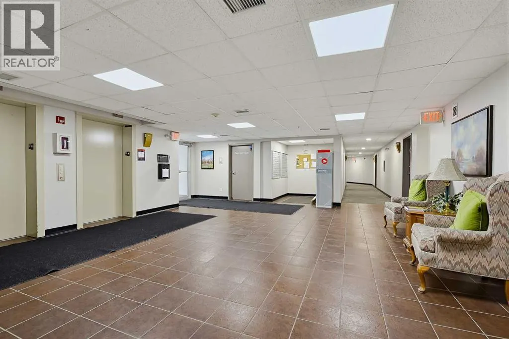 2105, 700 Willowbrook Road NW
