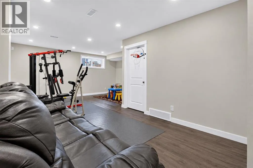 40 Sage Bluff Way NW