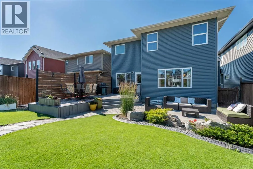 6 Storm Mountain Place