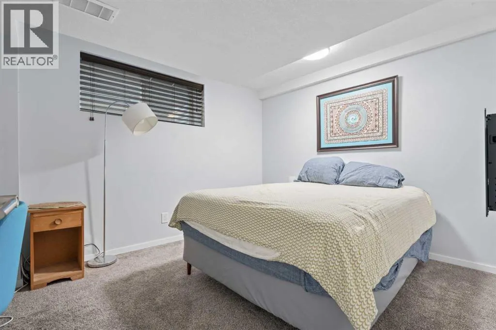 6 Storm Mountain Place