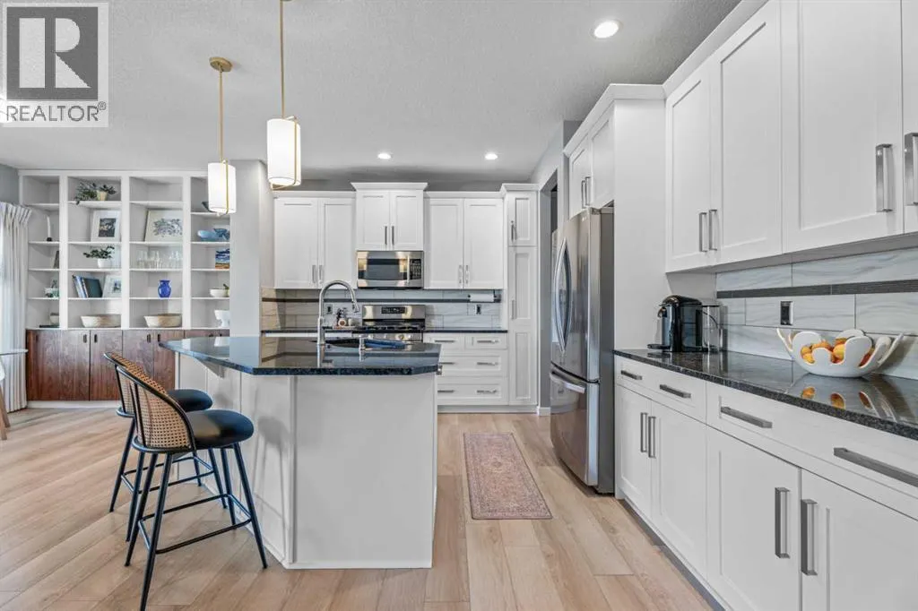 6 Storm Mountain Place