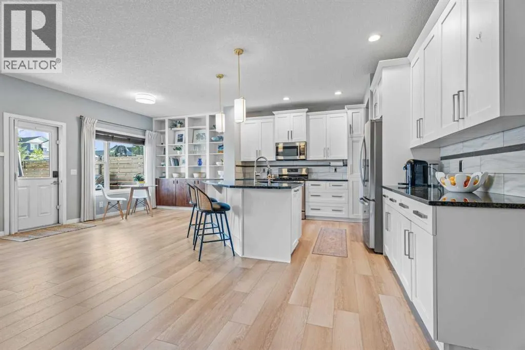 6 Storm Mountain Place