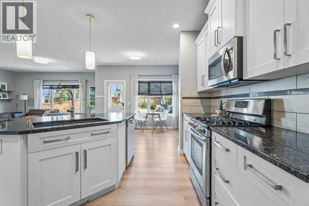 6 Storm Mountain Place