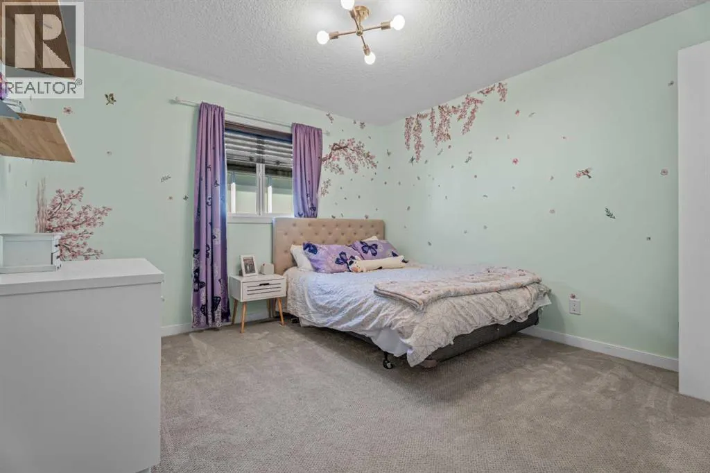 6 Storm Mountain Place