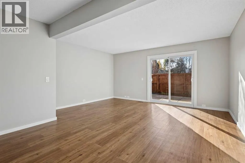 34, 330 Canterbury Drive SW