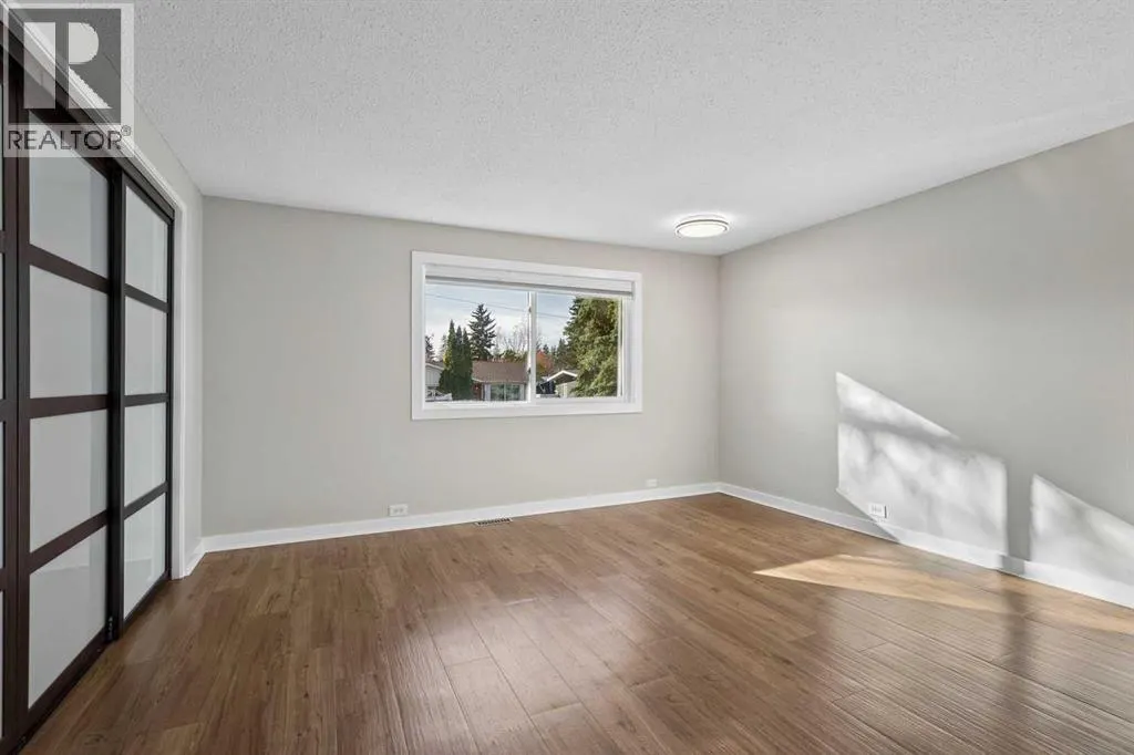 34, 330 Canterbury Drive SW