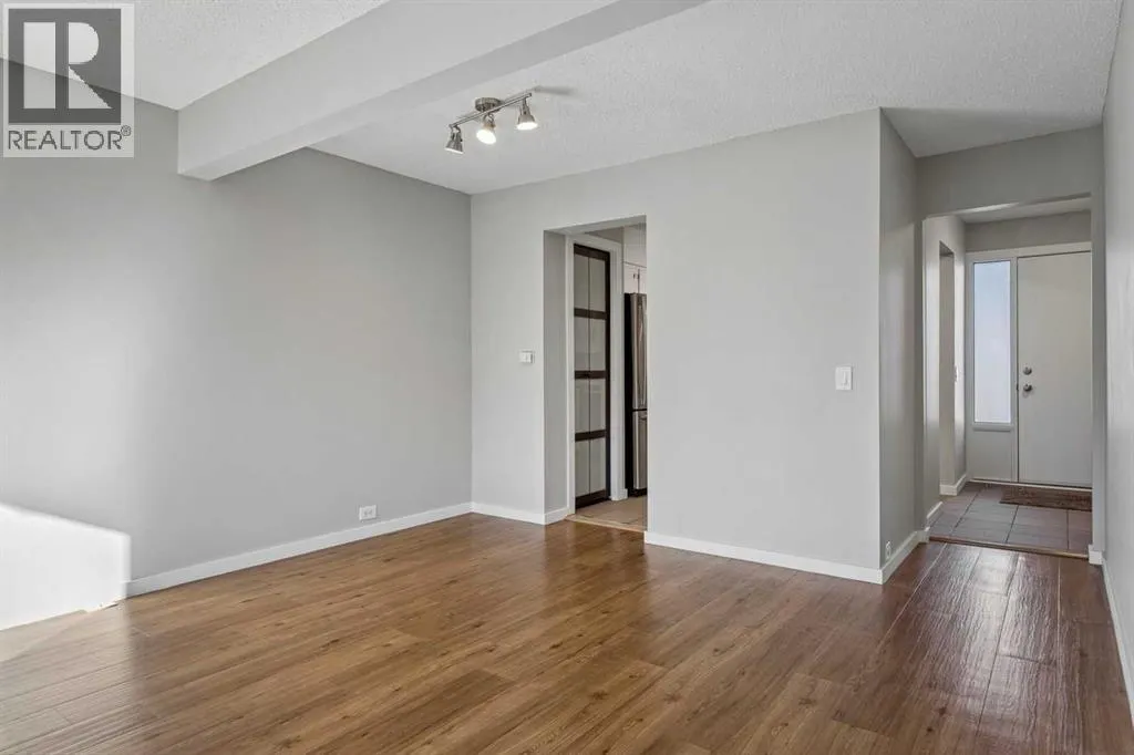 34, 330 Canterbury Drive SW