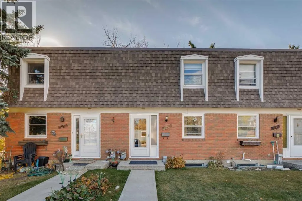 34, 330 Canterbury Drive SW