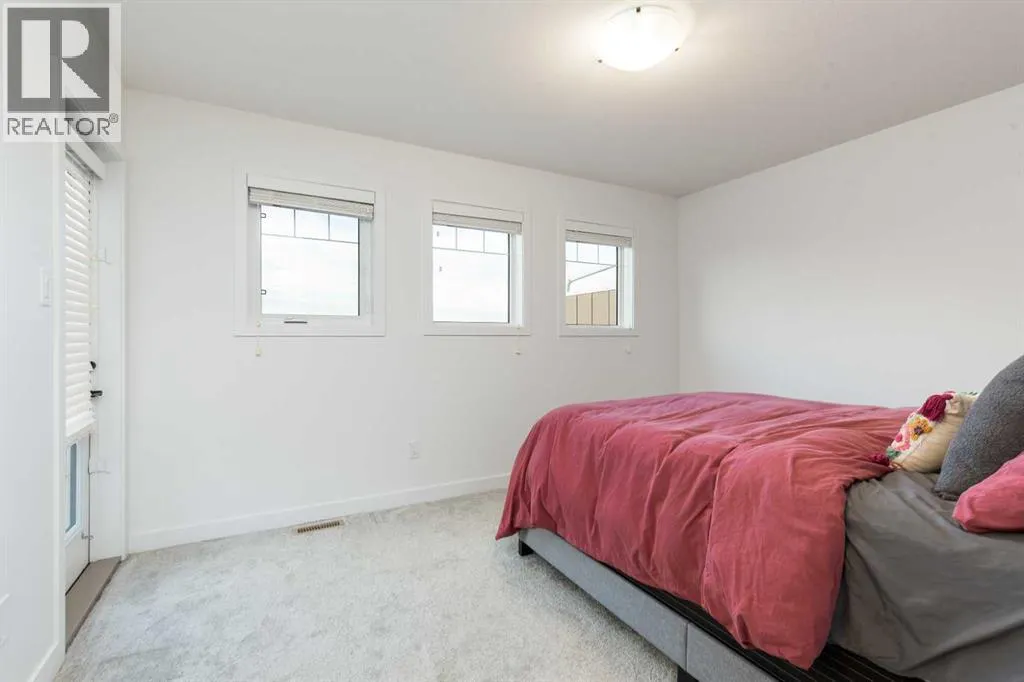 110, 210 Firelight Way W