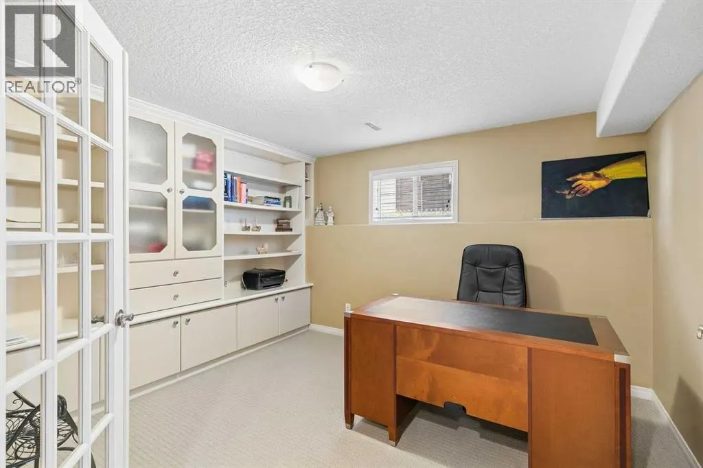 24 Signature Point SW