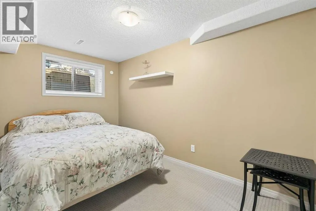 24 Signature Point SW