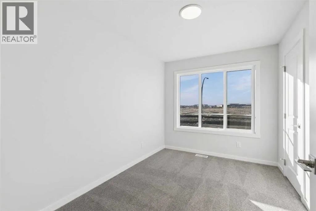 210 Heartwood Parade SE