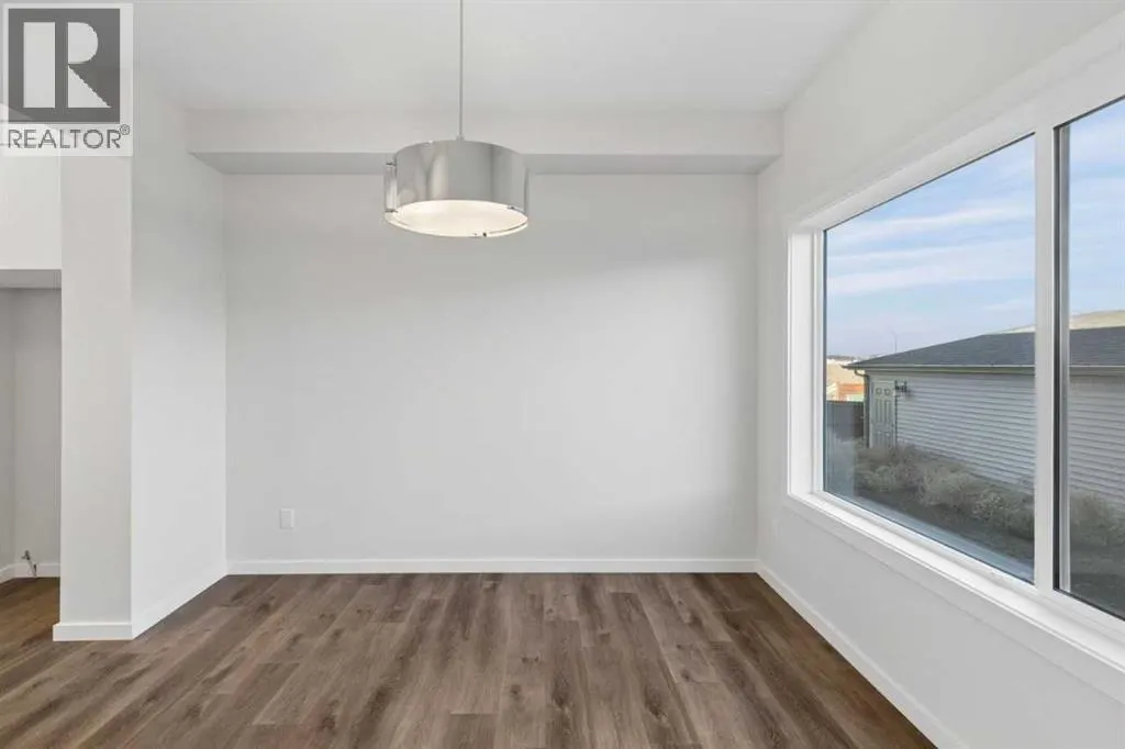 210 Heartwood Parade SE