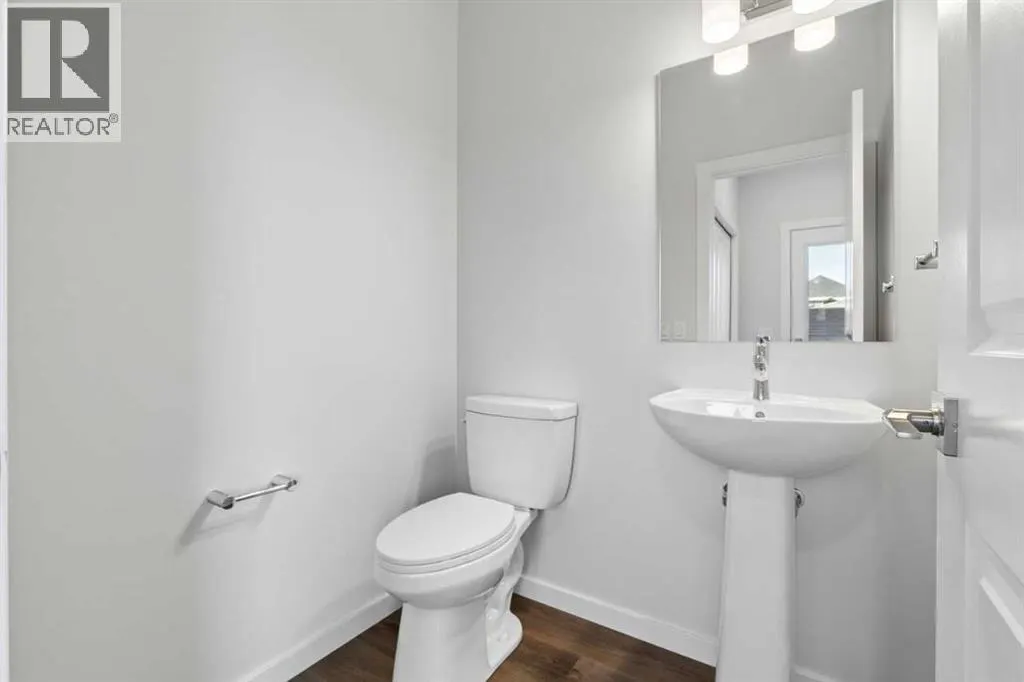210 Heartwood Parade SE