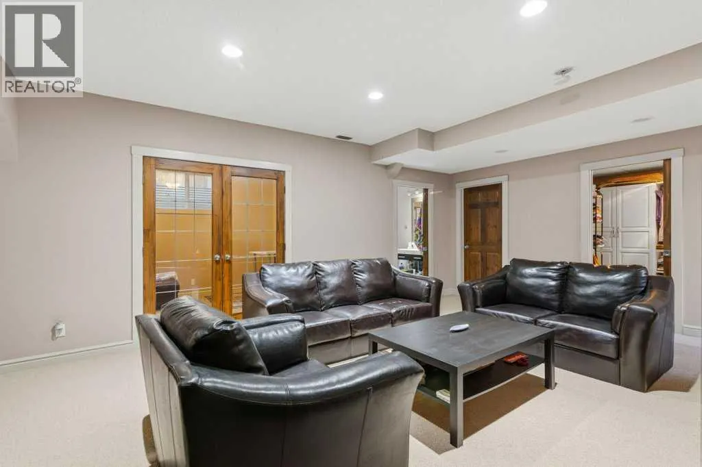 30 Aspen Stone Road SW