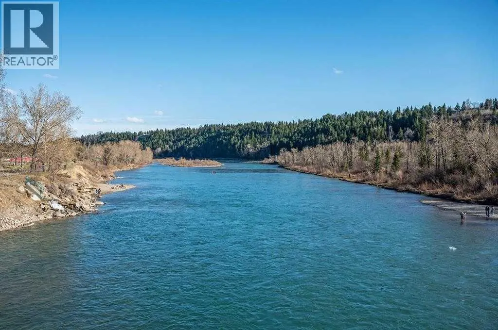 1108, 145 Point Drive NW