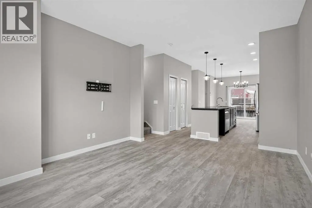 227 Copperpond Row