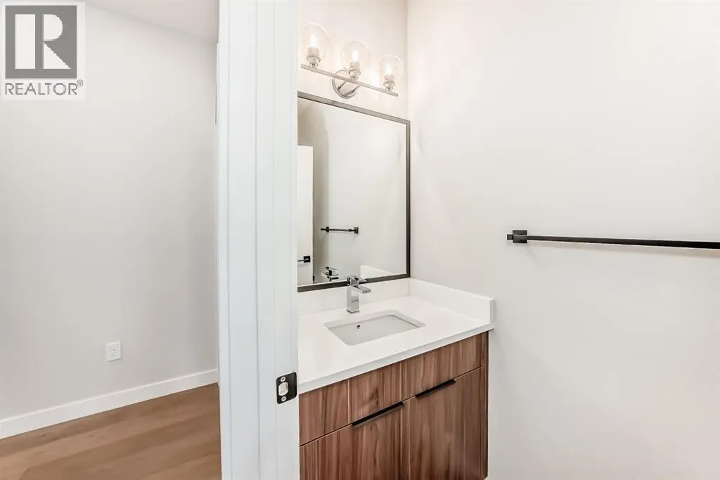 4 Heritage Mews
