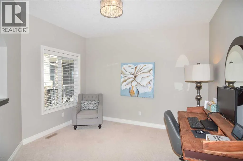 32 Evansborough Hill NW
