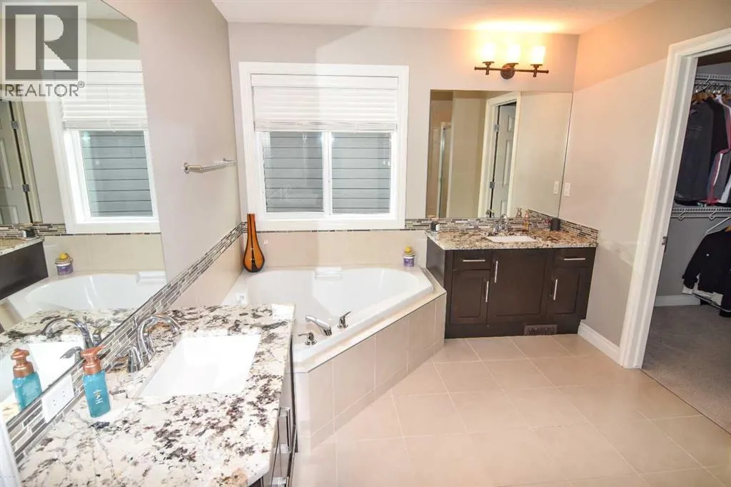 32 Evansborough Hill NW