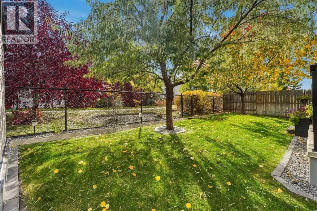 185 Silverado Plains Close SW
