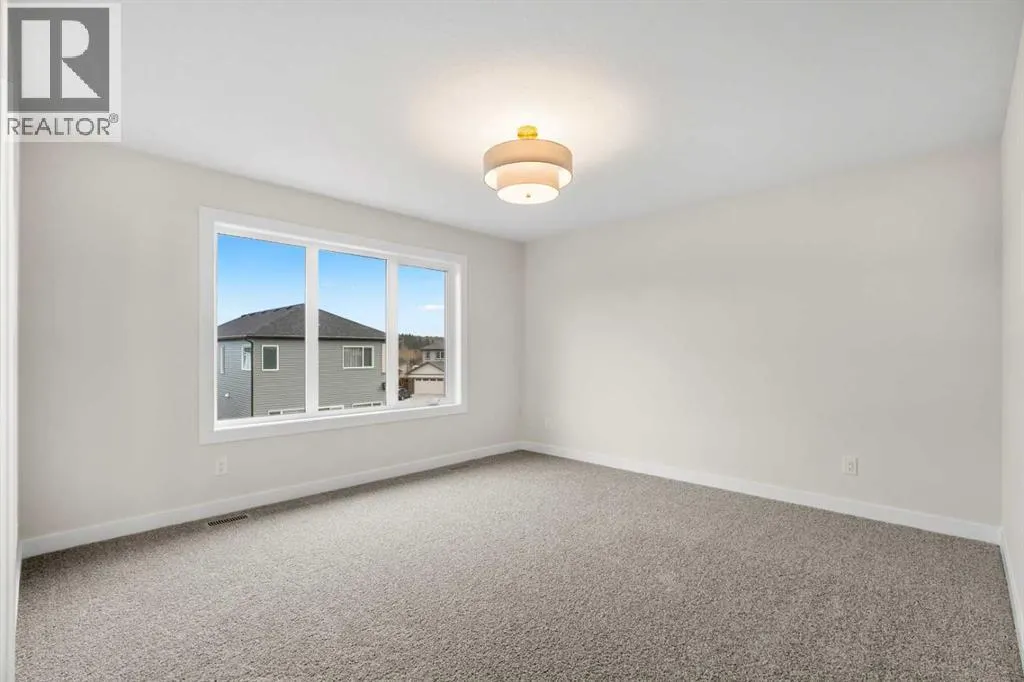 125 Quartz Crescent