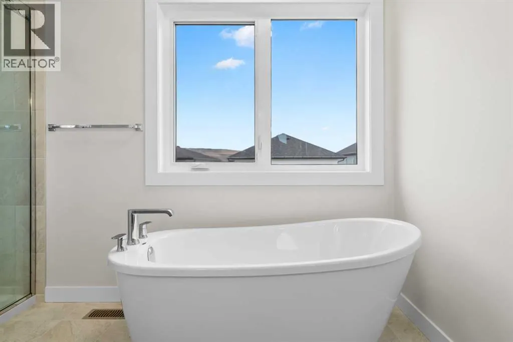 125 Quartz Crescent