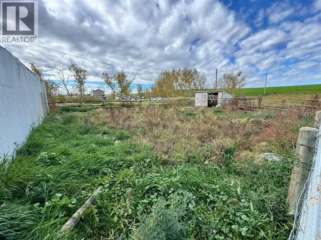 #26, 142041 200 Range Road
