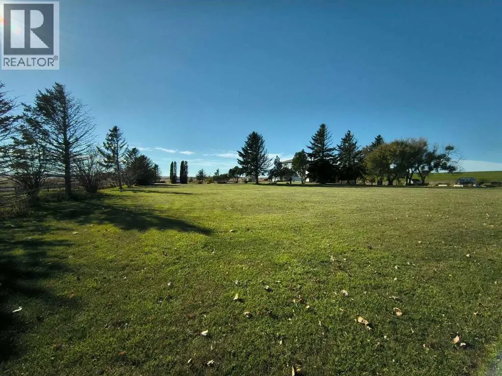 #26, 142041 200 Range Road