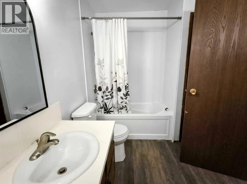 #26, 142041 200 Range Road