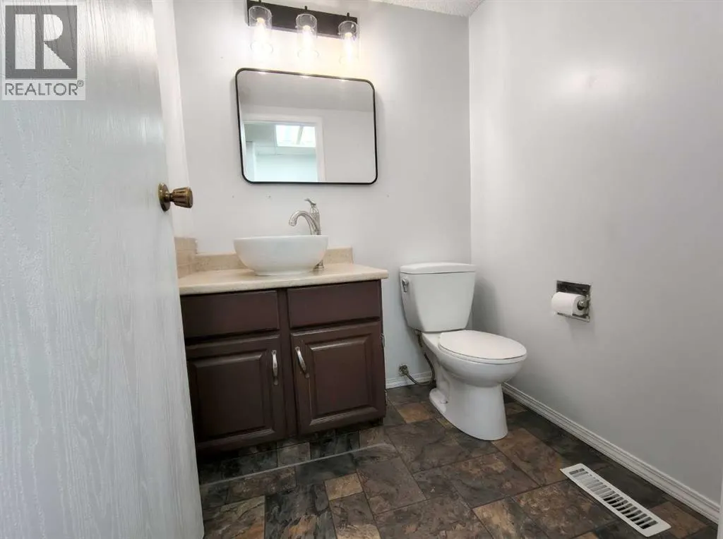 #26, 142041 200 Range Road