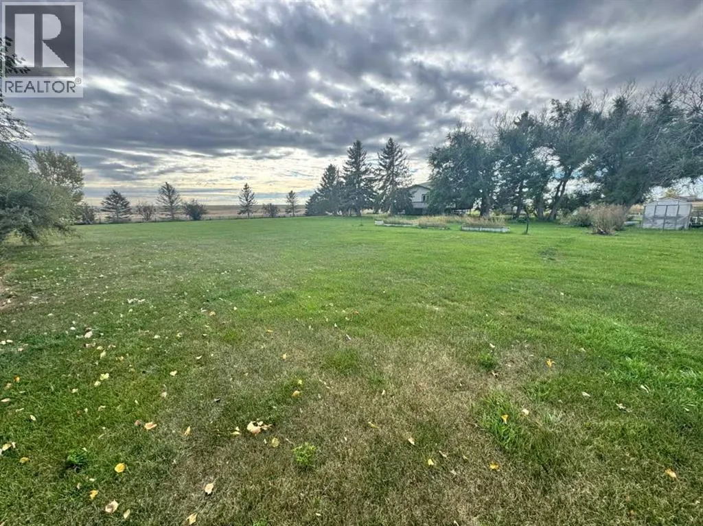 #26, 142041 200 Range Road