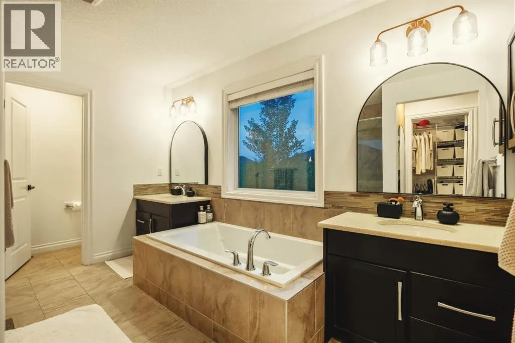 211 Auburn Sound Circle SE