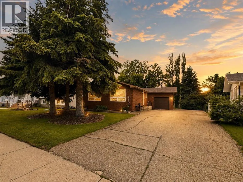 12 Malcolm Crescent