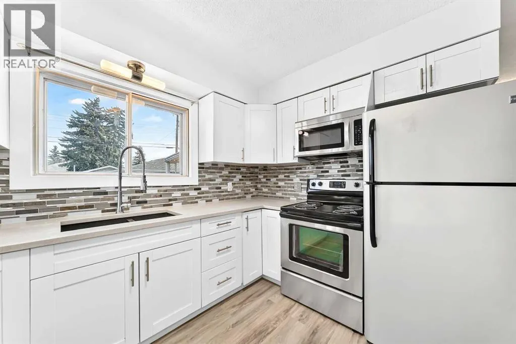 2016 46 Street SE